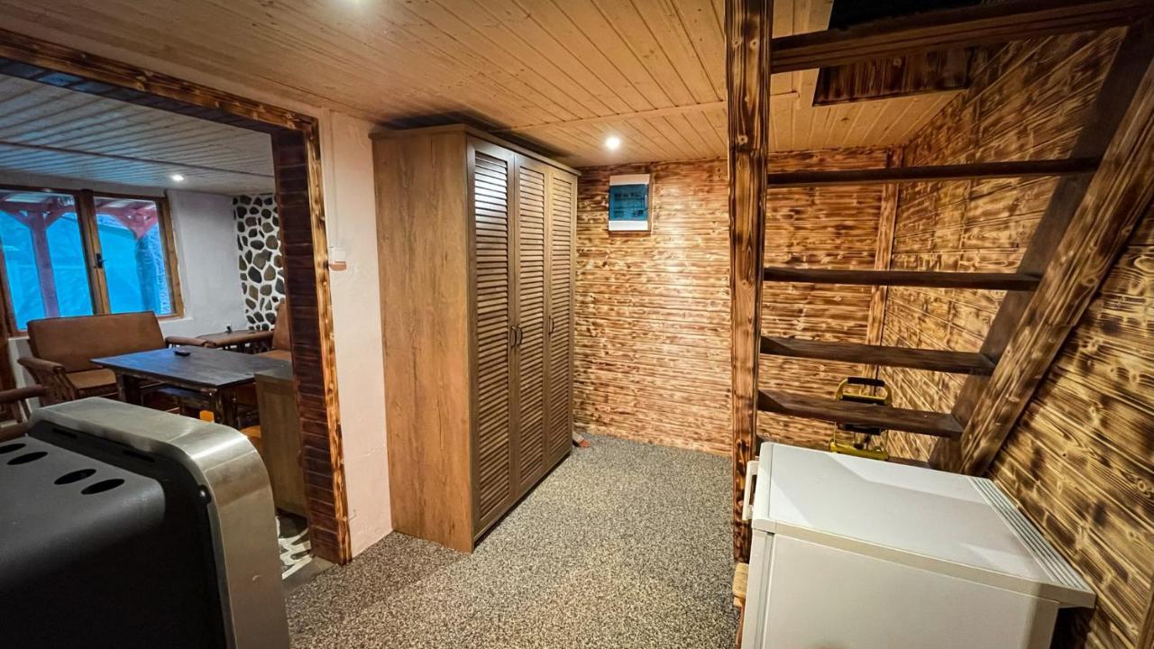 Chata Vaclav Udolicko Perštejn Kültér fotó